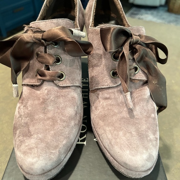 Comfy ankle boots, soft interior and beautiful suede brown/chocolate exterior - Picture 6 of 6